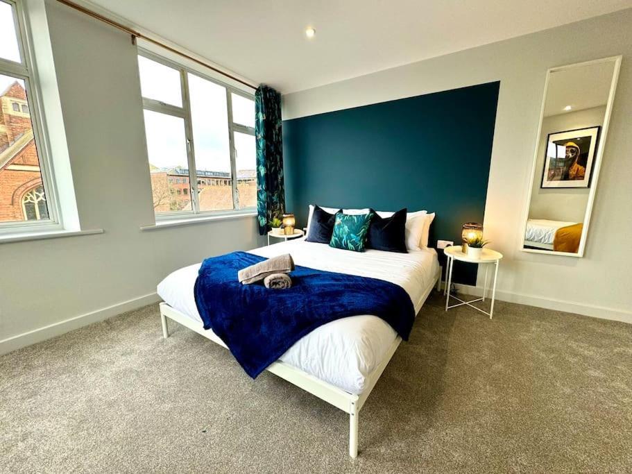 Bournemouth Getaway: 3Br Apartment Near Beach Eksteriør billede