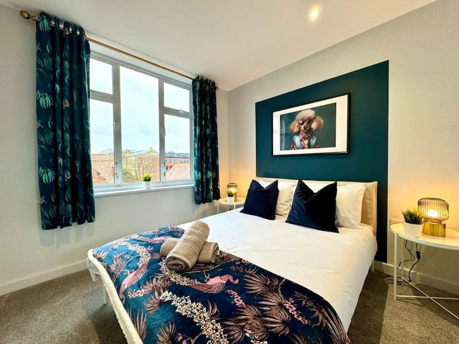 Bournemouth Getaway: 3Br Apartment Near Beach Eksteriør billede