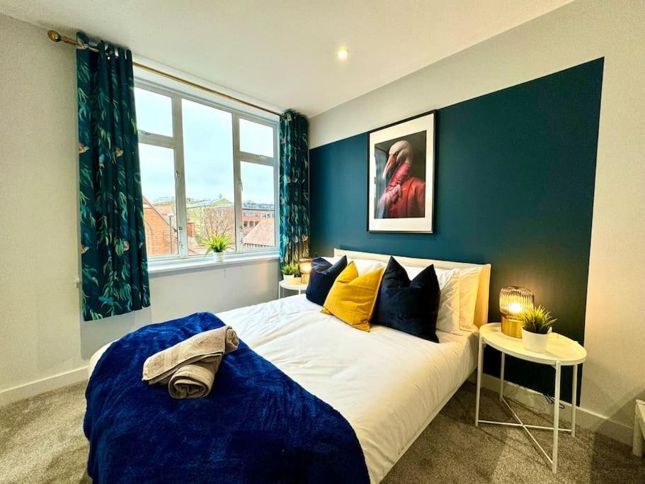 Bournemouth Getaway: 3Br Apartment Near Beach Eksteriør billede